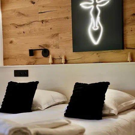 L'ecrin Des Aravis - Piscine, Sauna & Jacuzzi 샬레 라클루자